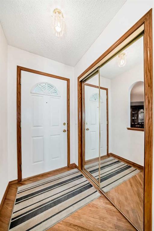 42 Sierra Nevada Green Southwest, Calgary – Residential Detached Listing Photo 3