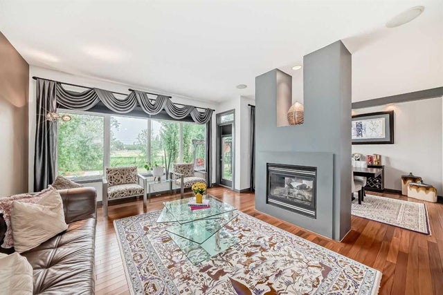 Residential Home for Sale in Calgary, Alberta
