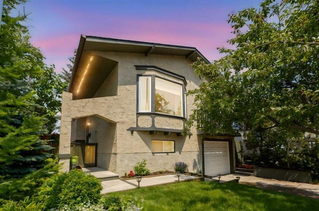 Photo for MLS®# A2232679 - home for sale at 224 Sandstone Place Northwest, Sandstone Valley, Calgary Alberta
