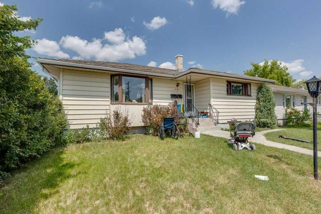 4122 39 Street, Red Deer