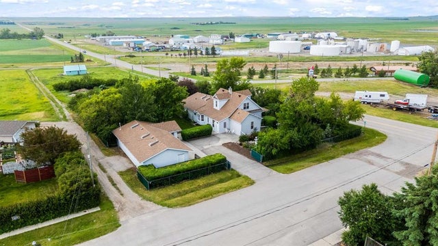 717 East Road, Standard
