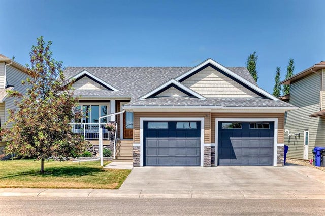 52 Winter Drive, Olds
