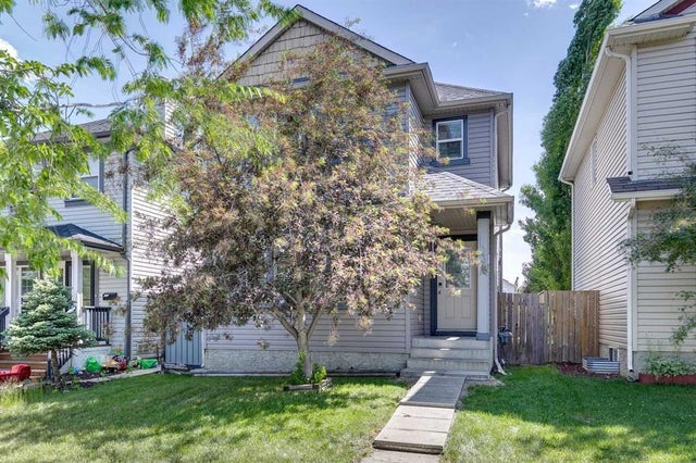 Photo for MLS®# A2232991 - home for sale at 1039 Everridge Drive Southwest, Evergreen, Calgary Alberta
