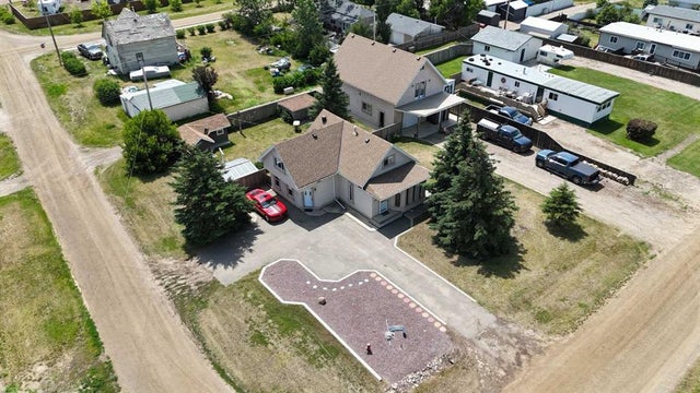 328 6 Avenue N, Champion