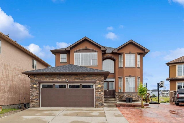 34 Taralake Cape Ne, Calgary