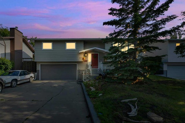 285 9 Street Se, Three Hills