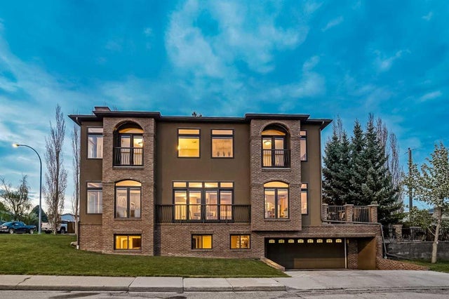 Residential Home for Sale in Calgary, Alberta
