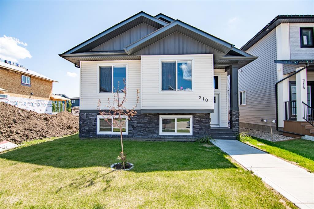 210 Livingston Close, Red Deer