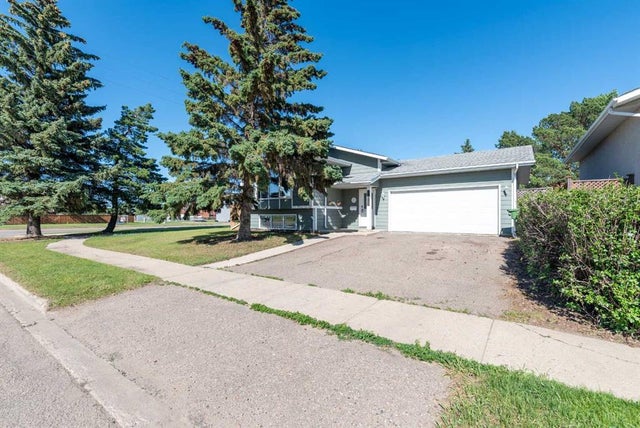 3505 45 Avenue, Lloydminster
