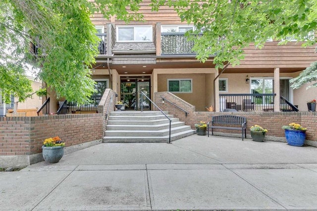 Photo for MLS®# A2234657 - home for sale at 14, 722 4a Street Northeast, Renfrew, Calgary Alberta