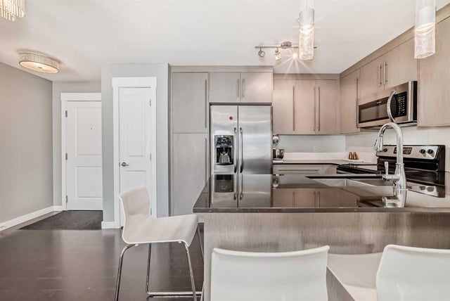 1113, 11 Mahogany Row Se, Calgary
