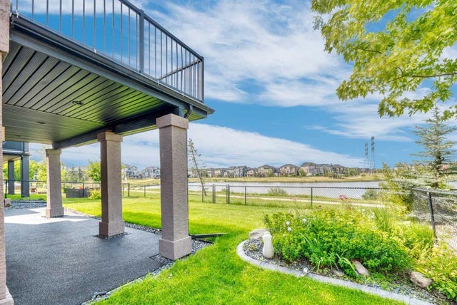 341 Rainbow Falls Way, Chestermere