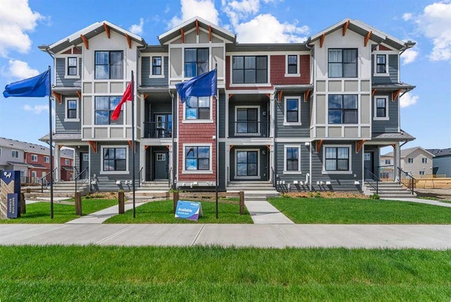 121 Wild Rose Way Se, Calgary