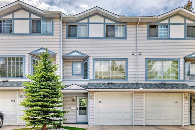 Real Estate Listing in Kingsland, Calgary
