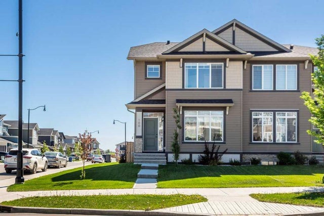 100 Dawson Drive, Chestermere