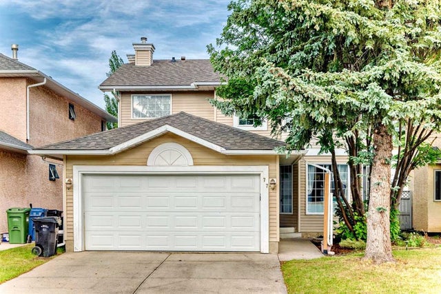 Photo for MLS®# A2235350 - home for sale at 77 Eldorado Close Northeast, Monterey Park, Calgary Alberta