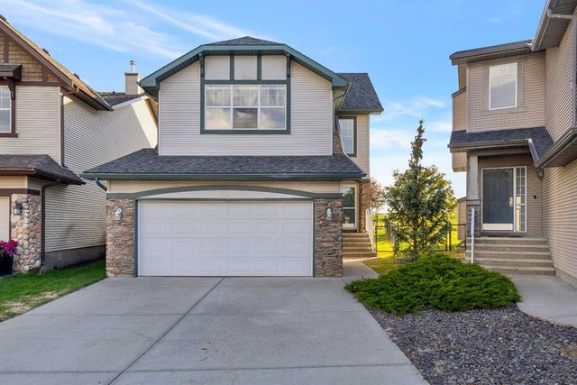 Real Estate Listing in Cougar Ridge, Calgary