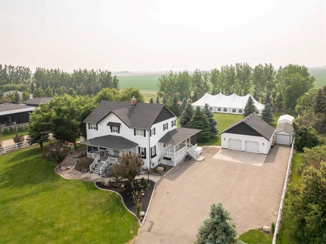 2702 30 Street, Coaldale