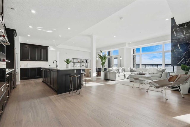 Residential Home for Sale in Calgary, Alberta