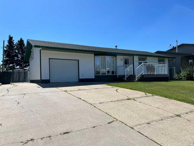 407 7 Ave, Fox Creek