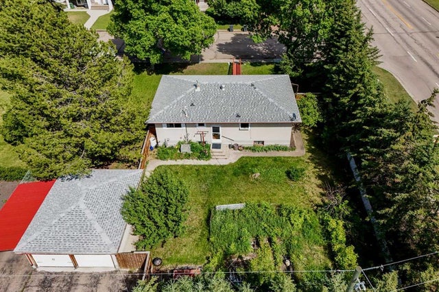 3902 45 Street, Ponoka