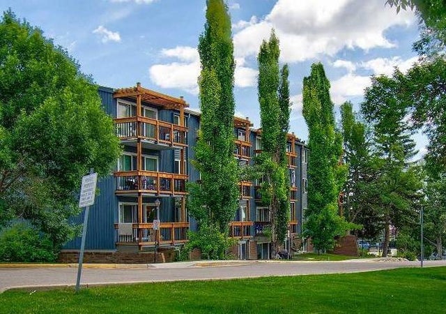 108, 816 89 Avenue Sw, Calgary