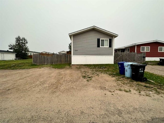 209 Greely Road, Fort McMurray