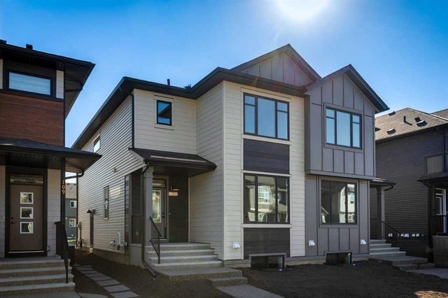 101 Savanna Place Ne, Calgary
