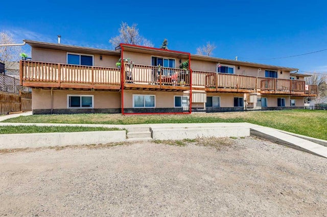 Residential Property for Sale at 7, 130 Mcrae Street, Okotoks: MLS®# A2237017