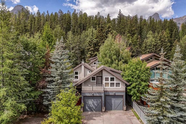 140 Rundle Crescent, Canmore