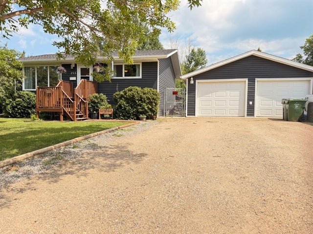 213 3 Street W, Lashburn