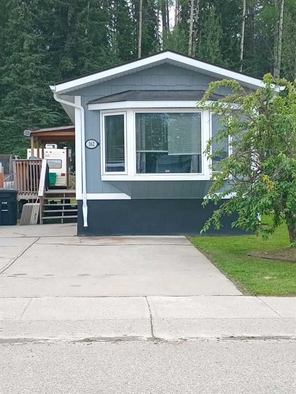 162 Skogg Avenue, Hinton