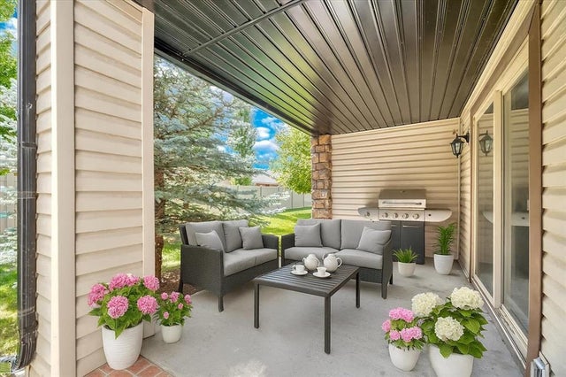 Calgary Real Estate: Residential Property for Sale in Bridlewood