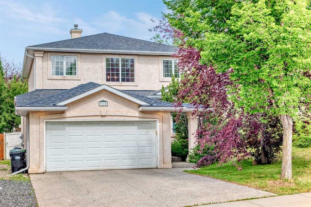 Real Estate Listing in McKenzie Lake, Calgary