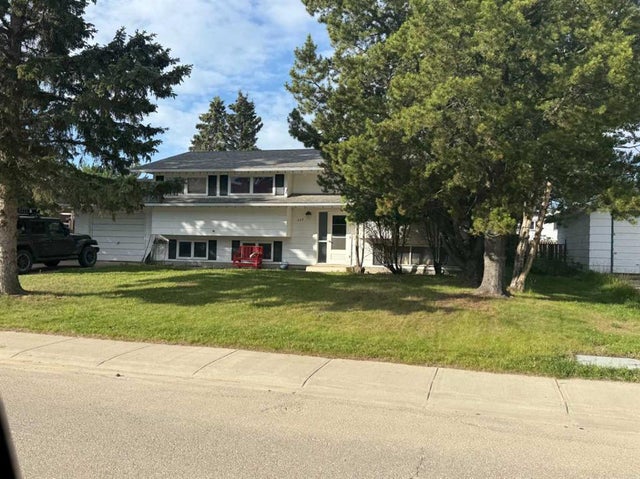 403 7 Avenue, Fox Creek