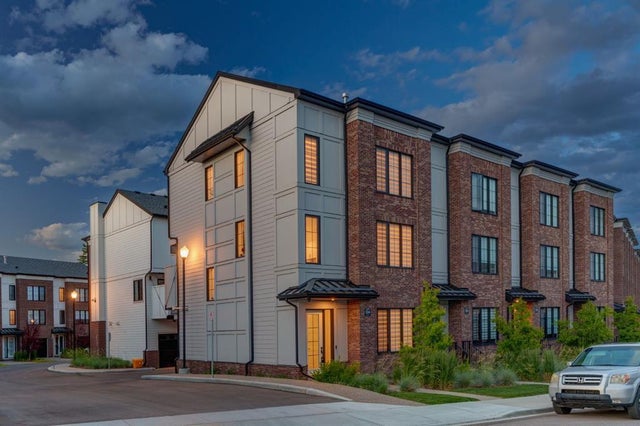 Calgary Real Estate Listing: 134 Discovery Drive Southwest, Discovery Ridge
