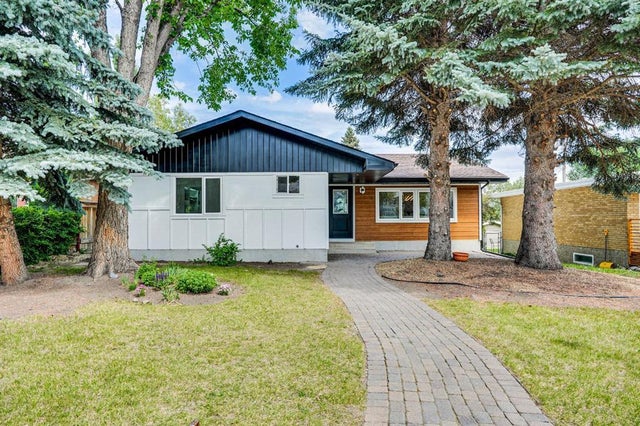 Real Estate Listing in North Haven, Calgary