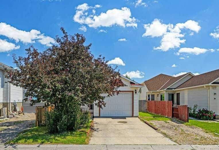 51 Hunterhorn Crescent Ne, Calgary