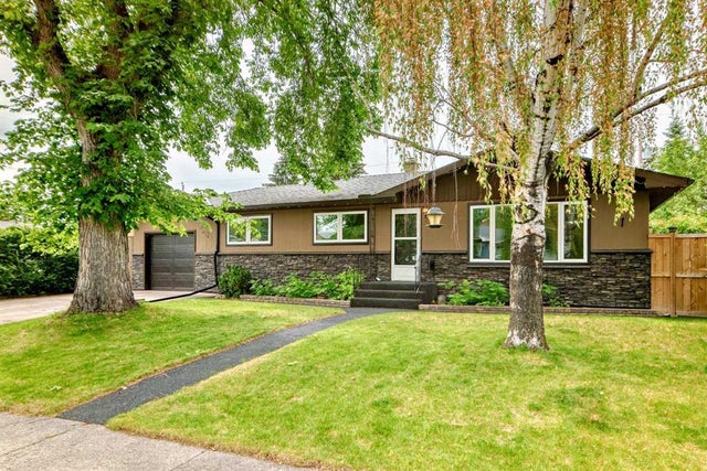 Calgary Real Estate Listing: 73 Kirby Place Southwest, Kingsland
