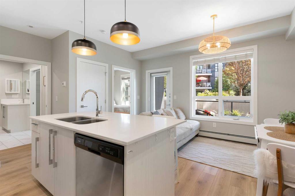 110, 383 Smith Street Northwest, Calgary – Residential Apartment Listing Photo 2