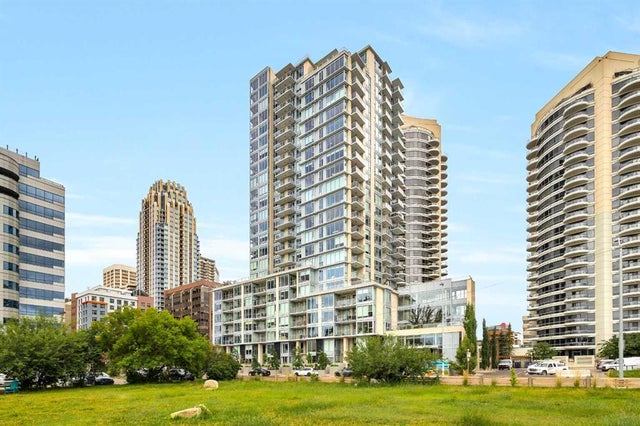 Home for Sale Located at 313, 1025 5 Avenue Southwest, Calgary, Alberta