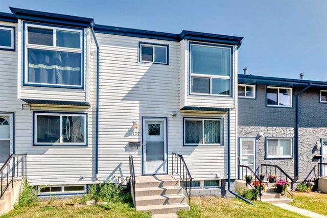 Photo for MLS®# A2238887 - home for sale at 137, 6440 4 Street Northwest, Thorncliffe, Calgary Alberta