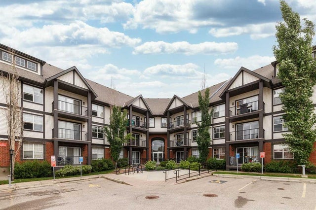 Photo for MLS®# A2239071 - home for sale at 107, 250 New Brighton Villas Southeast, New Brighton, Calgary Alberta
