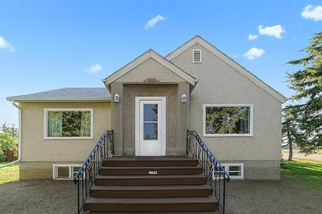 4832 51 Street, Innisfree