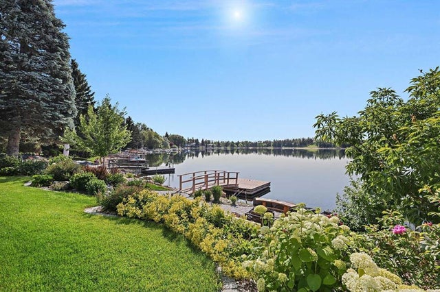Calgary Real Estate Listing: 104 Midpark Crescent Southeast, Midnapore