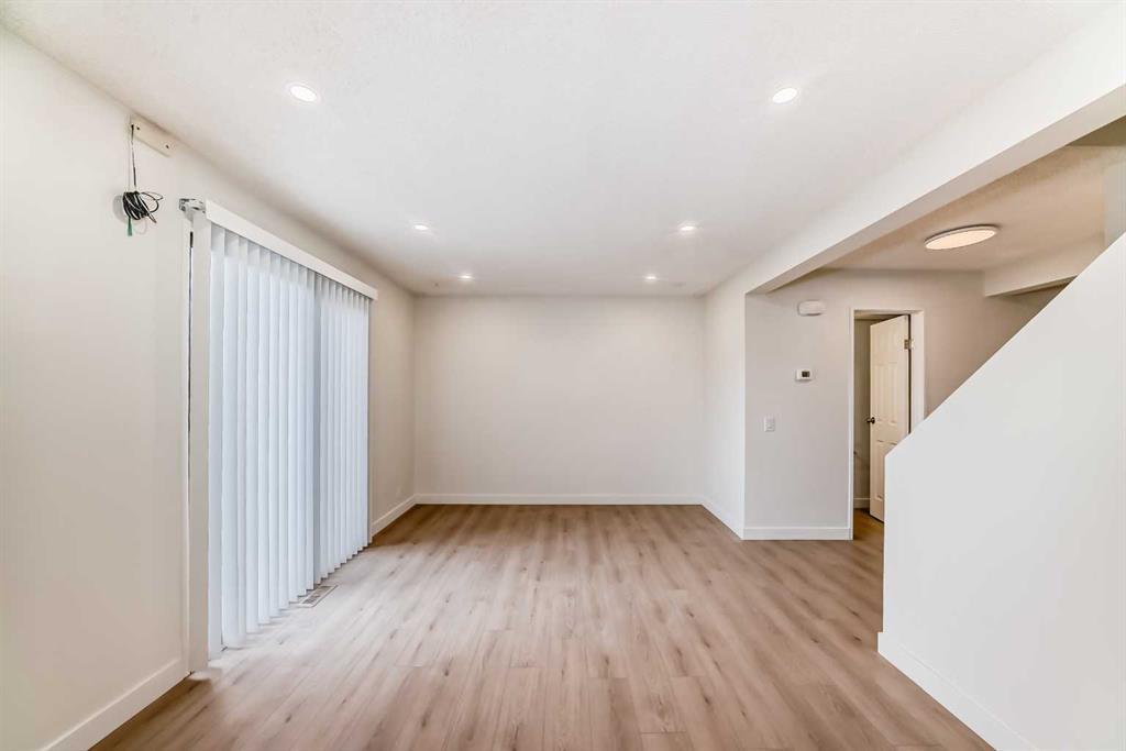 32, 1515 Falconridge Drive Northeast, Calgary – Residential Row/Townhouse Listing Photo 12