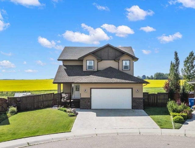 653 West Highland Crescent, Carstairs