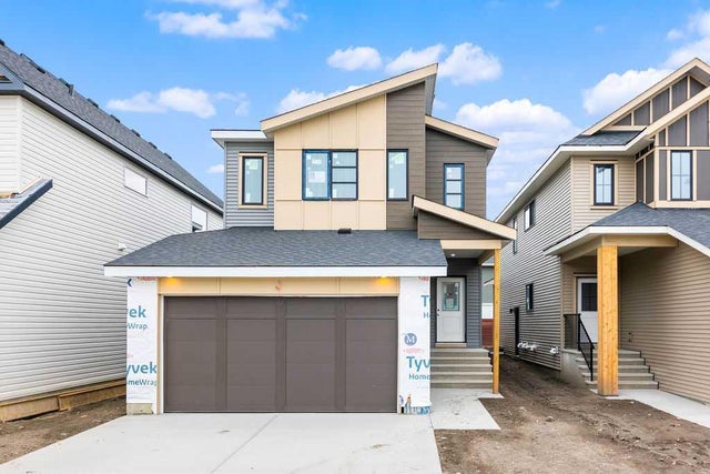 111 Chinook Winds Manor Sw, Airdrie