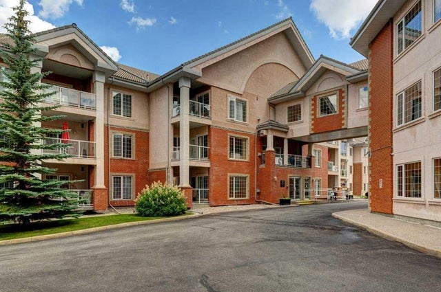 Calgary Home for Sale: Residential Listing in Tuscany