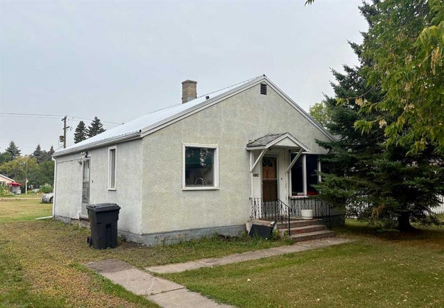 5024 52 Street, Mannville